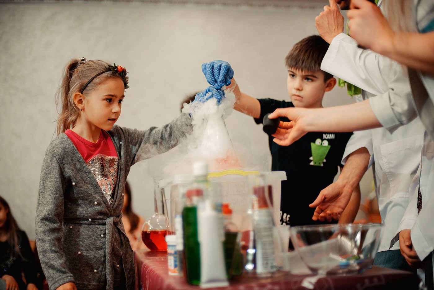 Научное шоу в детском центре Volkland